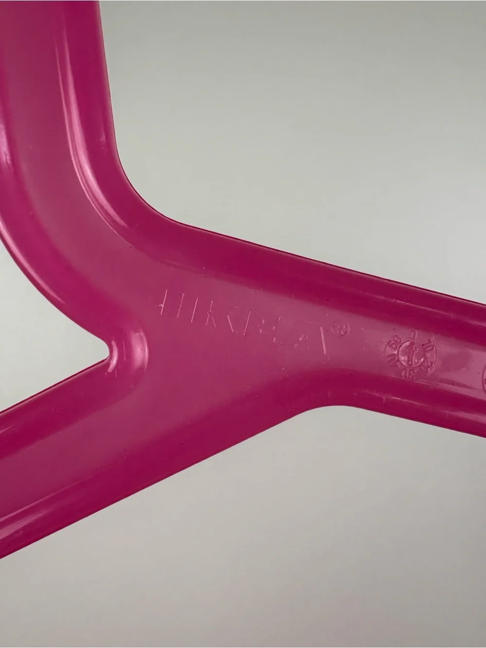 DISCONTINUED IKEA BAGIS Children Clothes Hangers Anna Efverlund PINK Lot of 32